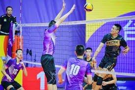 连续三年出局！吉罗纳国王杯再遭下级队伍淘汰，米歇尔三将首秀难挡噩运