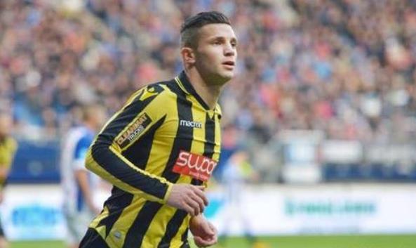 动诠释了年 动诠释了年